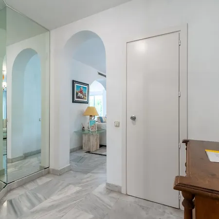 One&lux - 3 Bedrooms&private Pool * Marbella