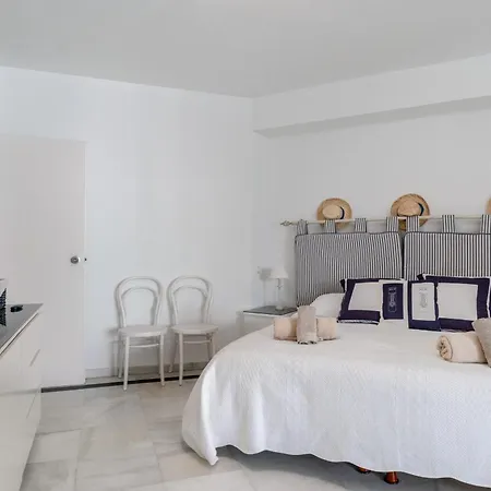 One&lux - 3 Bedrooms&private Pool Marbella