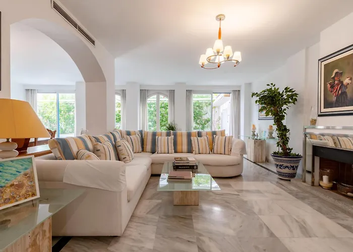 Apartman One&lux - 3 Bedrooms And Private Pool