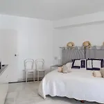 One&lux - 3 Bedrooms And Private Pool Μαρμπέλλα