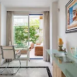 One&lux - 3 Bedrooms And Private Pool Διαμέρισμα *